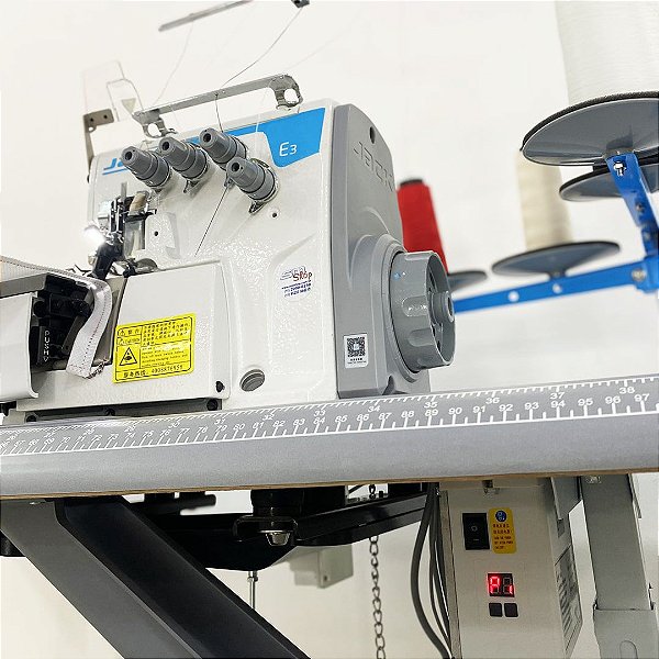 Máquina de Costura Overlock Industrial Jack E34 Máquinas de Bordar e