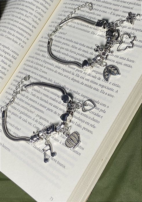 Pulseiras inspiração pandoras com fecho tradicional