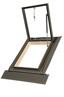 Claraboia Com Rufos Wgi 46x55 Vidro Duplo Com Pistão FAKRO ( Polônia ) !!