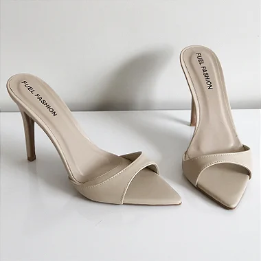 Mule Cavado Salto Fino Alto e Bico Folha Nude Outlet
