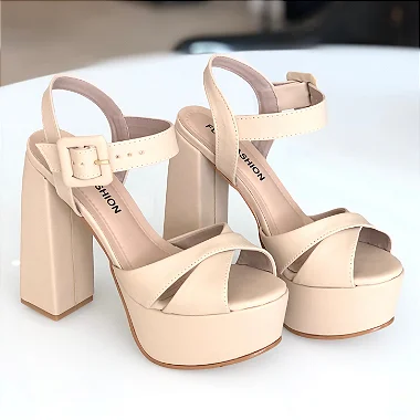 Sandália Meia Pata Tiras Cruzadas Nude Outlet