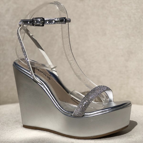 Plataforma Anabela Alta com Fivela e Cordão Strass Prata