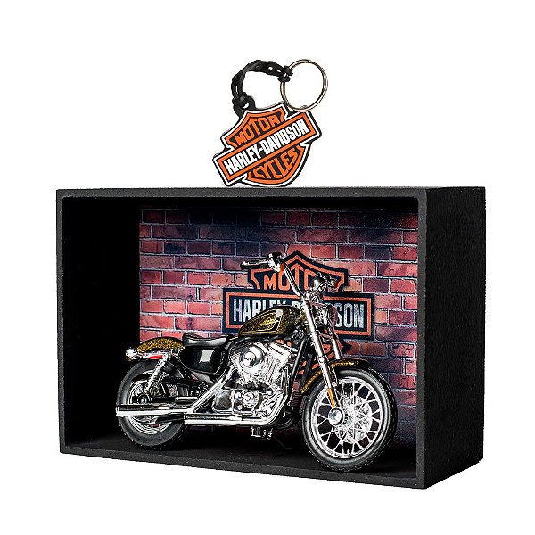 Miniatura Moto Harley-Davidson 2012 XL 1200V Seventy-Two Maisto 1:18