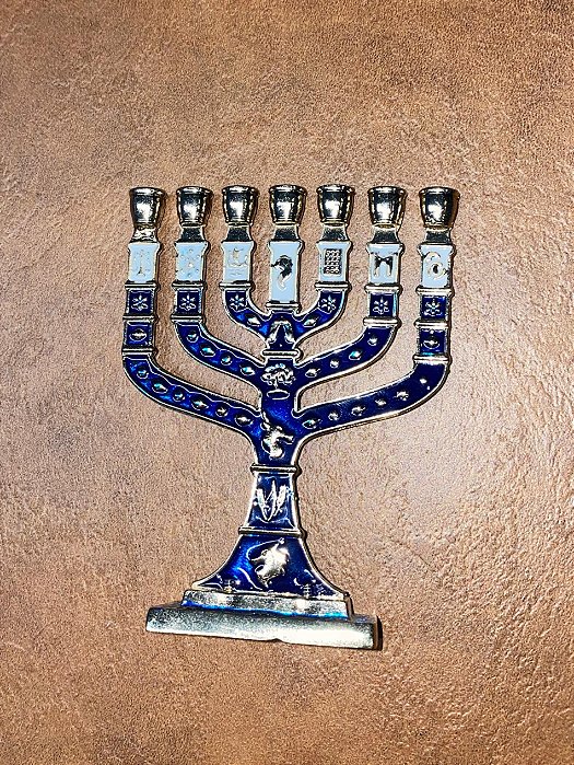 Menorá Azul com Detalhe Branco
