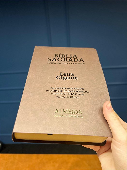 Bíblia Feminina Letra Gigante | Harpa & Corinhos | Marrom | Edição Revista e Corrigida Por João Ferreira de Almeida