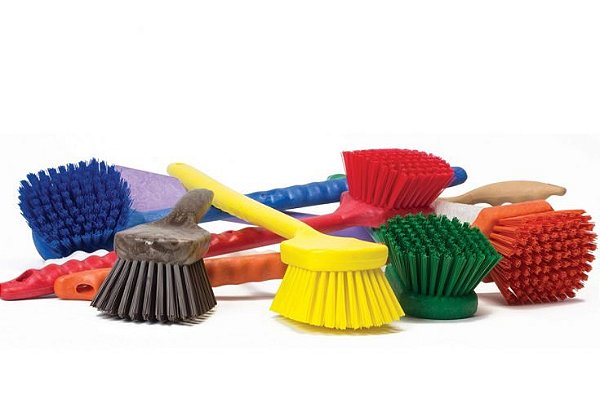 Castor - Escova Multiuso Punho Longo Cerdas Médias - Vermelha 4102R