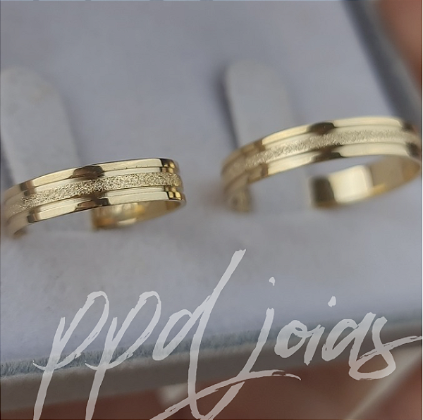 Par de Alianças Roma Slim (4mm) - Ouro 18k