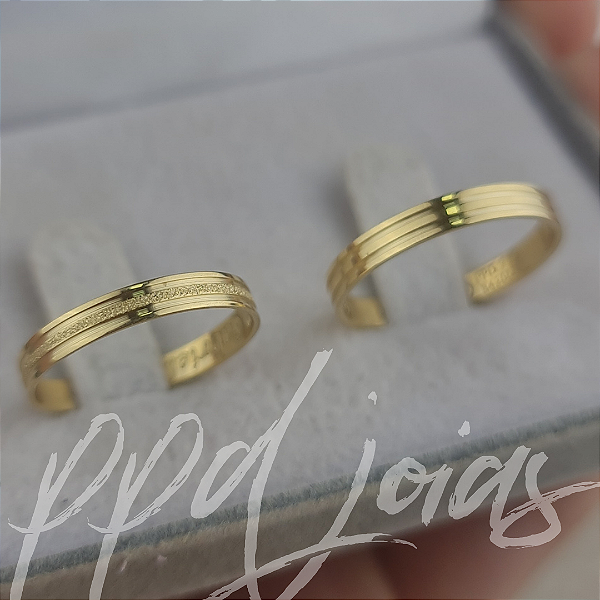 Par de Alianças Montevideu (3mm) - Ouro 18k