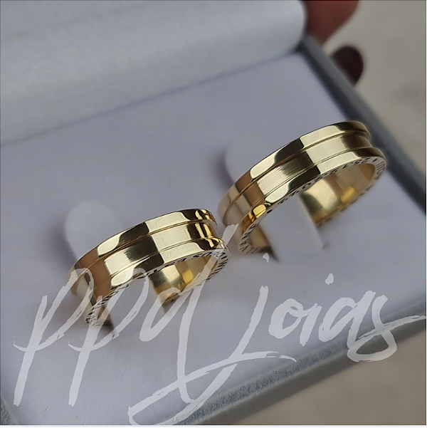Par de Alianças Altas Bulgaria em Ouro 18k (6mm) com Gravação Externa