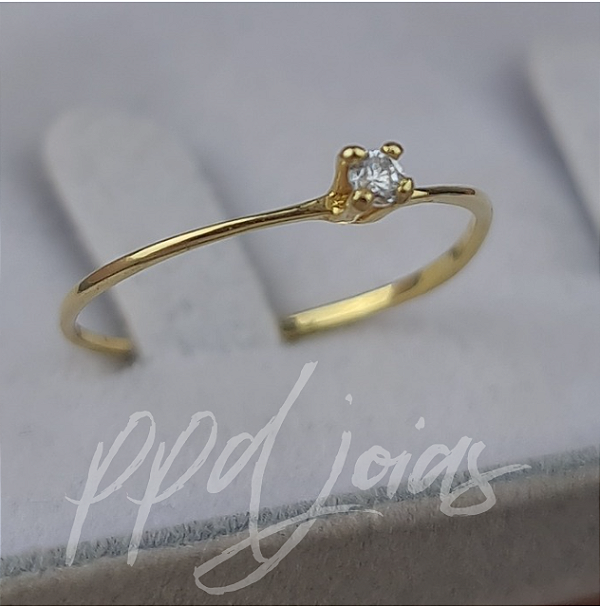 Anel Solitário Clássico - Ouro 18k com Pedra Central de 3mm