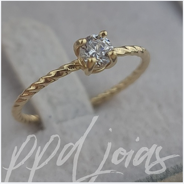 Solitário Torcido - Ouro 18k