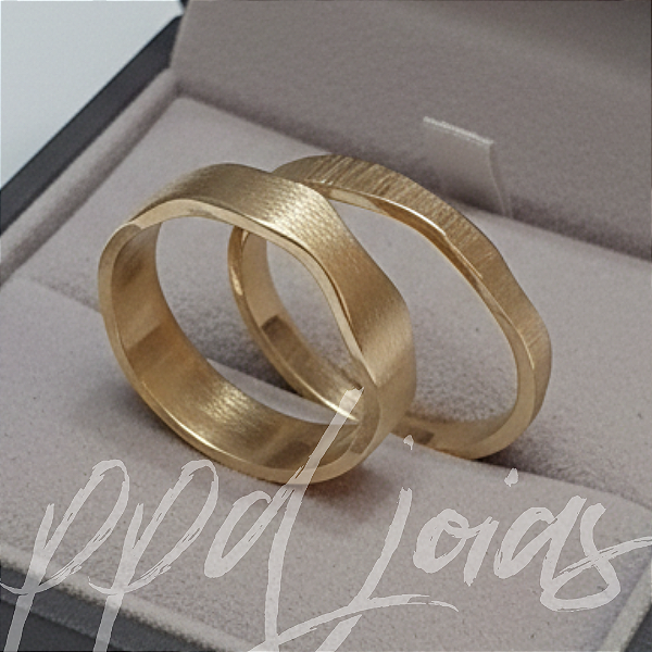 Alianças Rustic Imper Ouro 18k