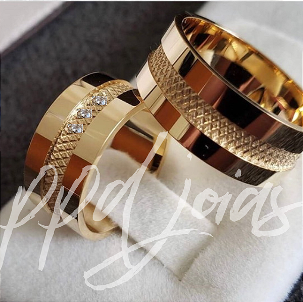 Par de Alianças EUA - Ouro 18k