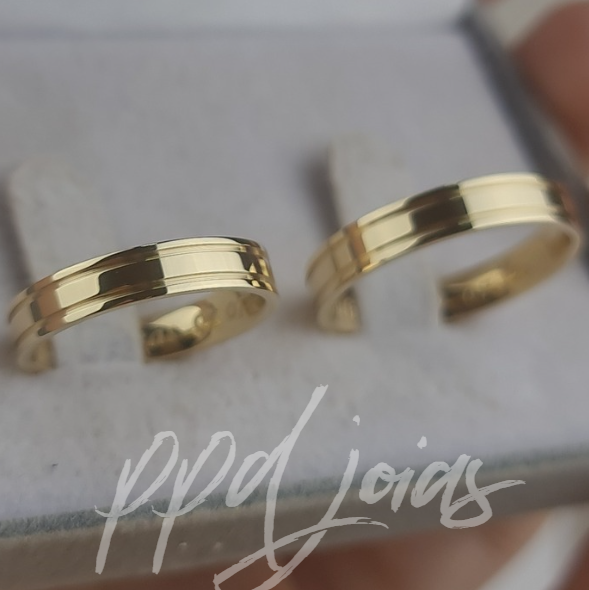 Par de Alianças Stiros Martins (4mm) - Ouro 18k