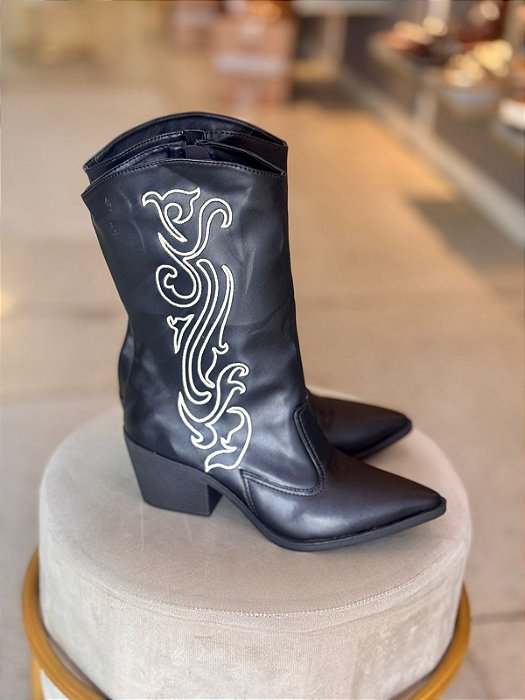 BOTA WESTERN BORDADA PRETA 411/26