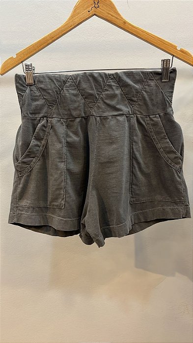 Short Capri Preto Stone