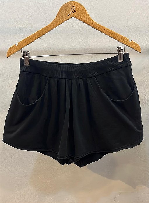 Short Saia Preto