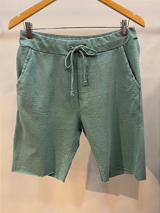 Bermuda Masculina Verde