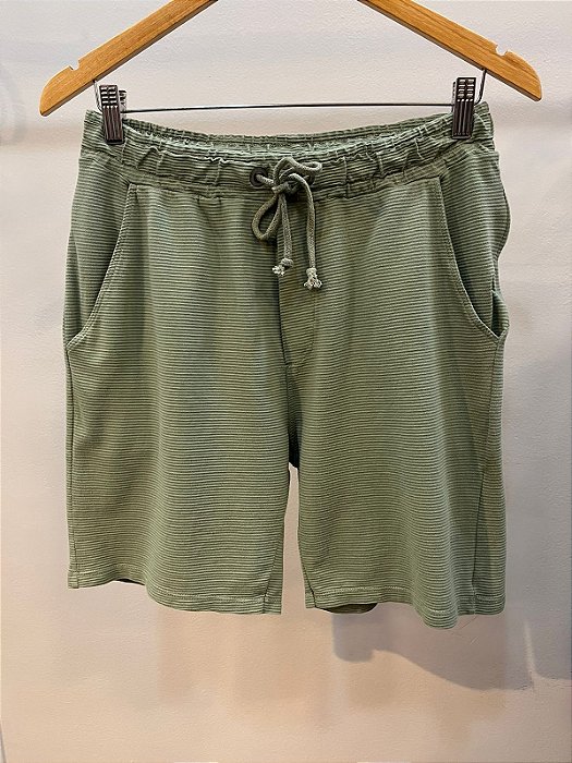 Bermuda Masculina Relevo Verde