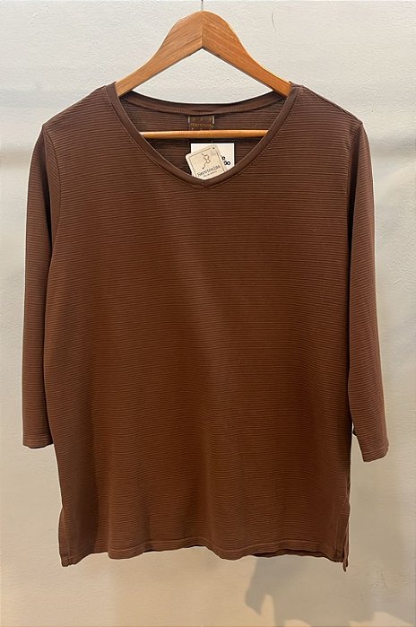 Blusa Relevo 3/4 Marrom