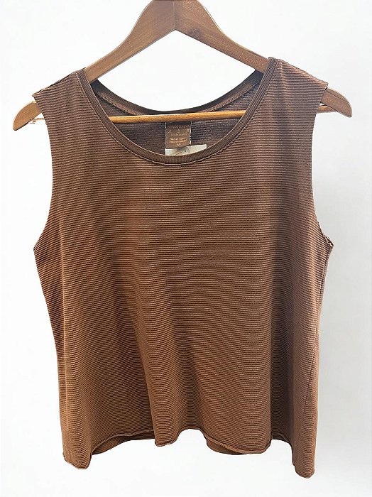 Regata Relevo Marrom