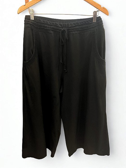 Calça Pantacourt Bristol Preta