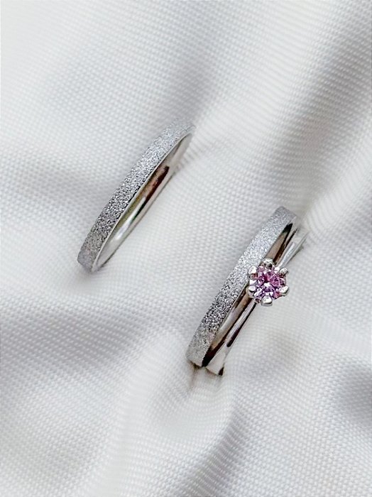 Par de Aliança diamantada 2mm + solitário rosa - Aço Inox