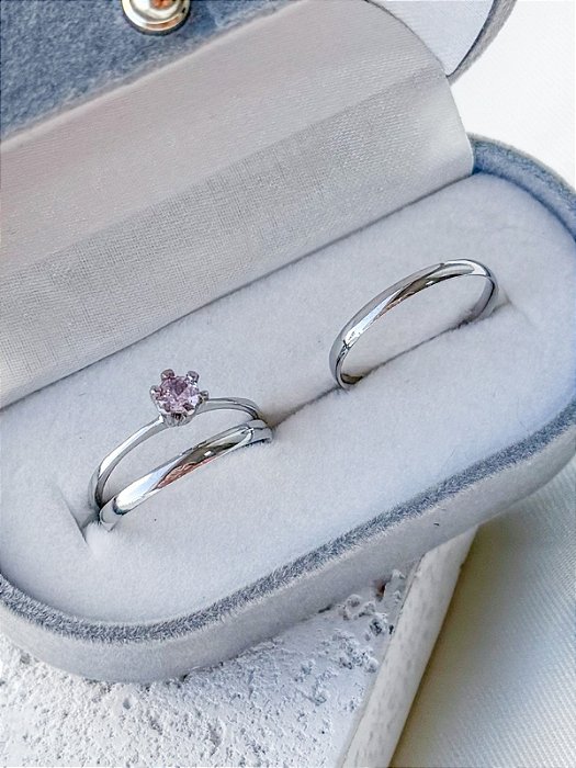 Par de Alianças Julieta 2mm + Solitário Rosa - Aço inox