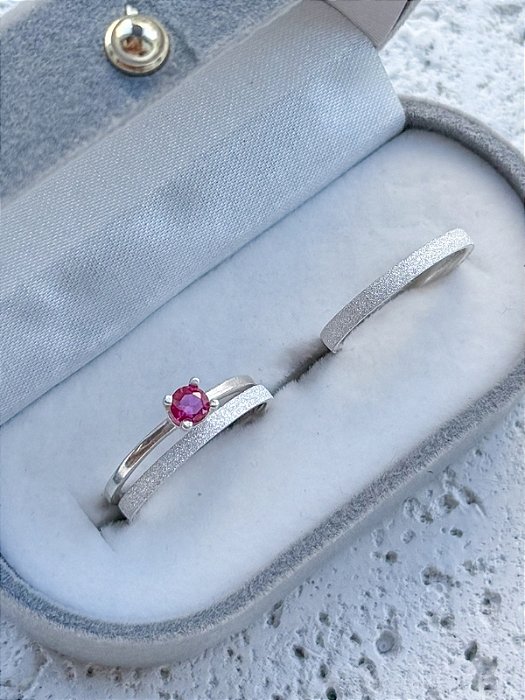 Par de Aliança Diamantada 2mm + Solitário Rosa - Prata 950