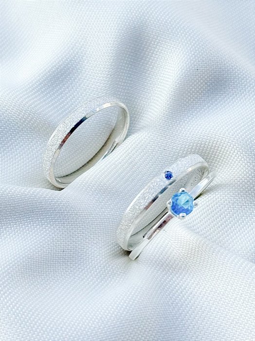 Par de Aliança Diamantada com Pedra + Solitário Azul - Prata 950