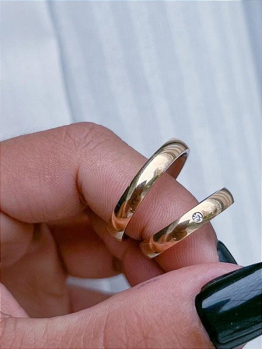 Par de Aliança Julieta 4mm com pedra - Moeda Antiga