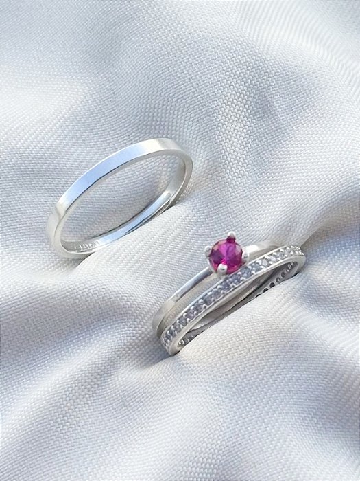 Par de aliança Polônia com pedra + Solitário Encanto Rosa escuro - Prata 950