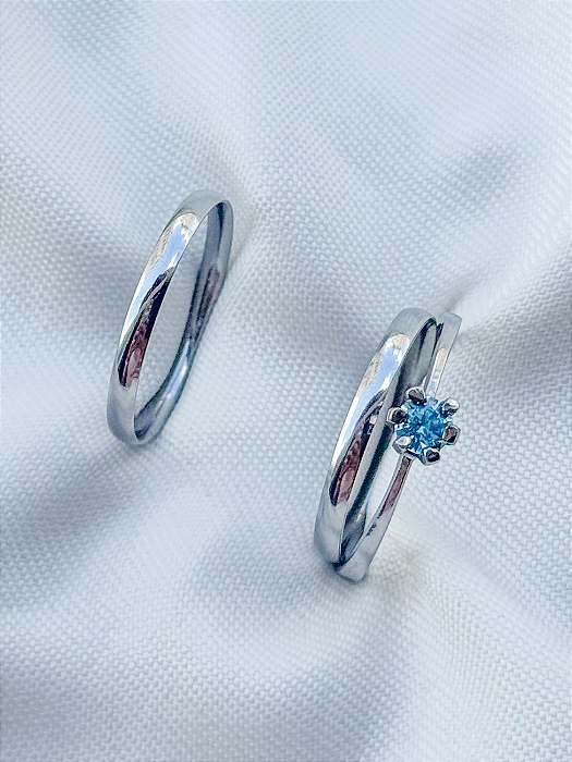 Par de Alianças Julieta 2mm + Solitário Azul - Aço inox