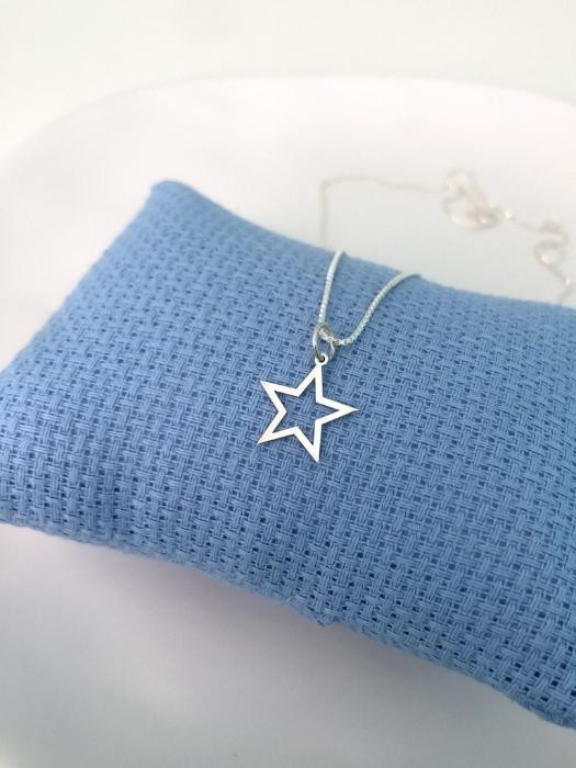 Colar Estrela Vazada - Prata 925