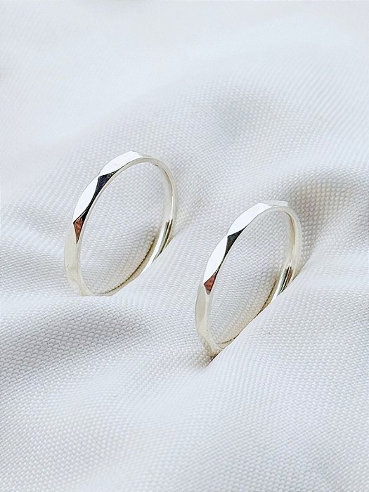 Par de Aliança Geométrica 2mm - Prata 950