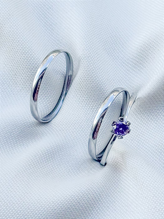 Par de Alianças Julieta 2mm + Solitário Roxo - Aço inox