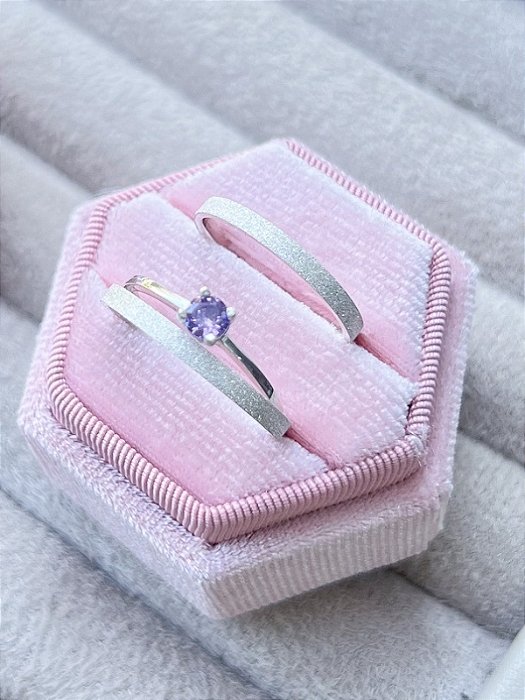 Par de Aliança Diamantada 2mm + Solitário Roxo - Prata 950