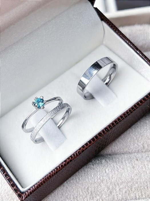 Par de Aliança Snow 2mm e 4mm + Solitário azul - Aço Inox