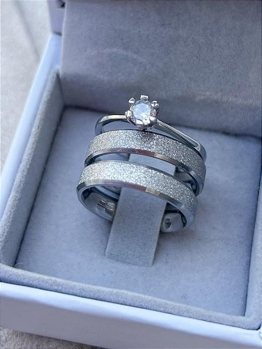 Par de aliança Diamantada Chanfrada + Solitário - Aço Inox