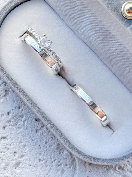 Par de Aliança Chanfrada + Solitário mini Love - Prata 950