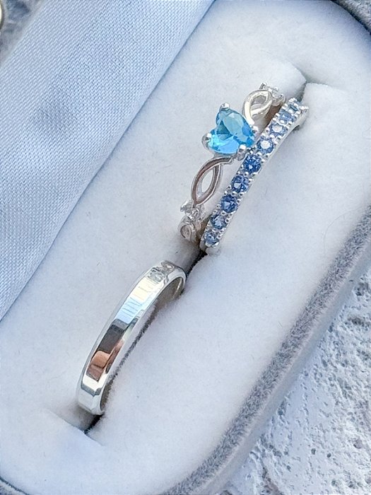 Par de Aliança Pace com pedra azul + Solitário love azul claro - Prata 950