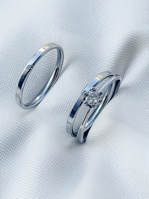 Par de Aliança Chanfrada 2mm + Solitário - Aço Inox