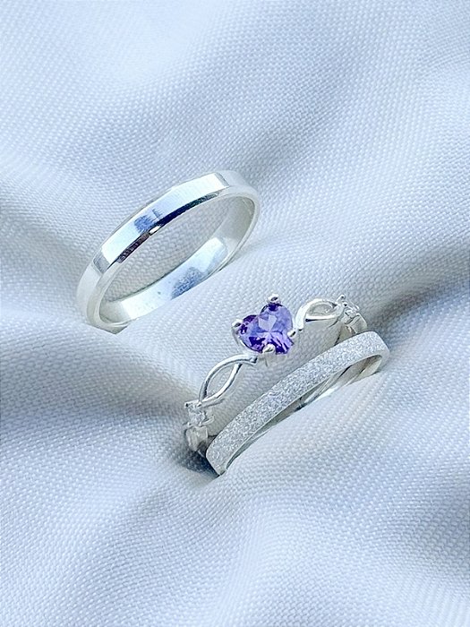 Par de Aliança Snow 2mm e chanfrada 3mm + Solitário love Roxo - Prata 950