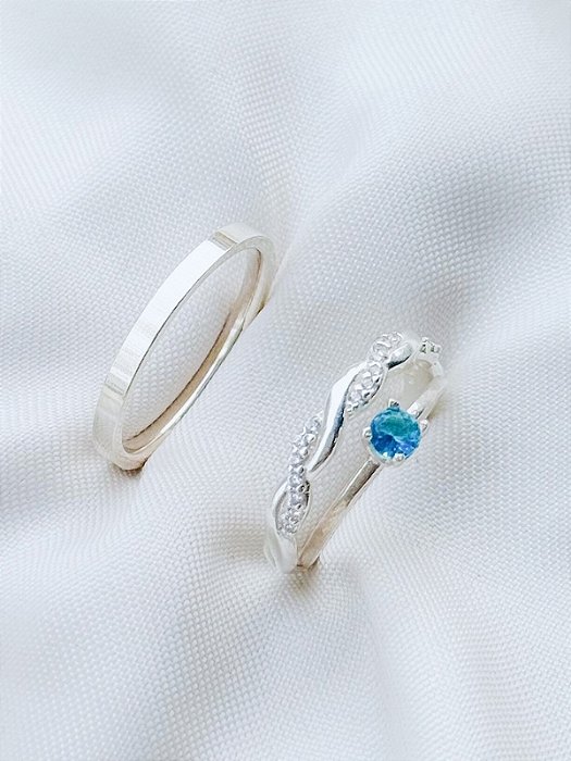 Par de Aliança Mônaco com pedra e Holanda + Solitário encanto azul claro - Prata 950