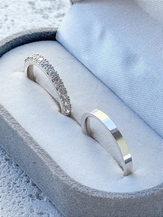 Par de aliança Pace com pedra + holanda 2mm - Prata 950