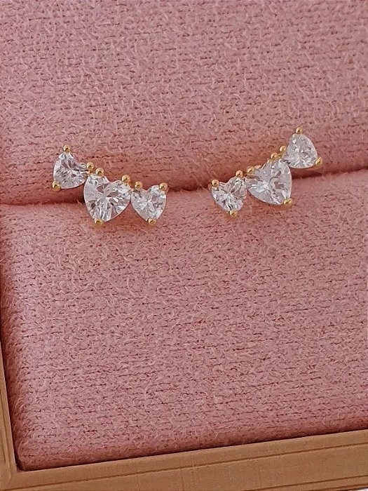 Brinco 3 mini corações - Folheado a Ouro