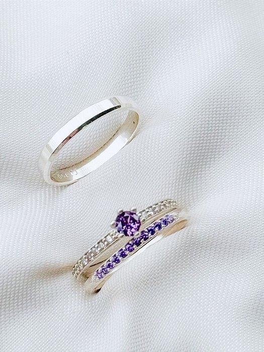 Par de Aliança Polonia com pedra chanfrada roxo + Solitário romantic - Prata 950
