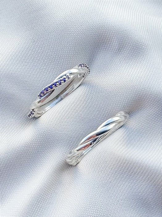 Par de Aliança Mônaco com pedra roxo - Prata 950