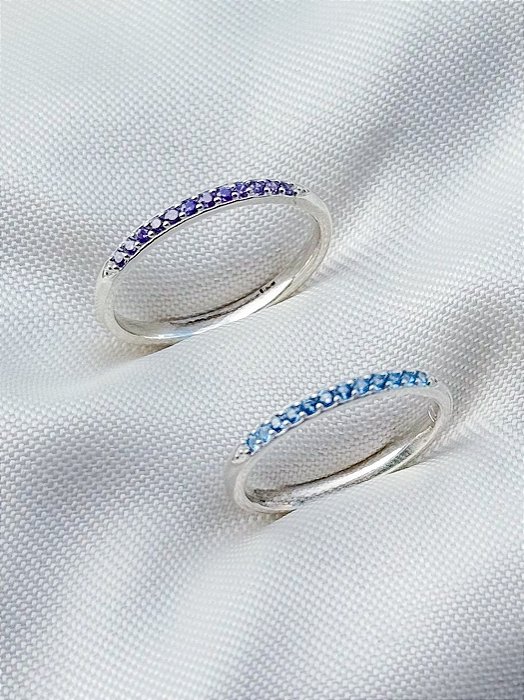 Par de Aliança Julieta 2mm com pedra roxa e azul - Prata 950