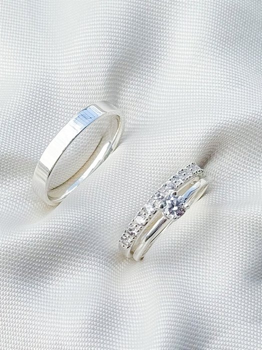 Par de aliança Pace com pedra + holanda 3mm + Solitário encanto - Prata 950